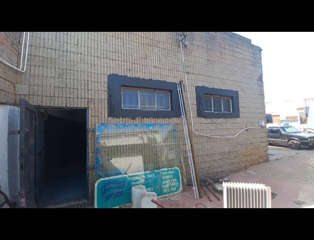 60M² WAREHOUSE TO LET IN CITY WEST